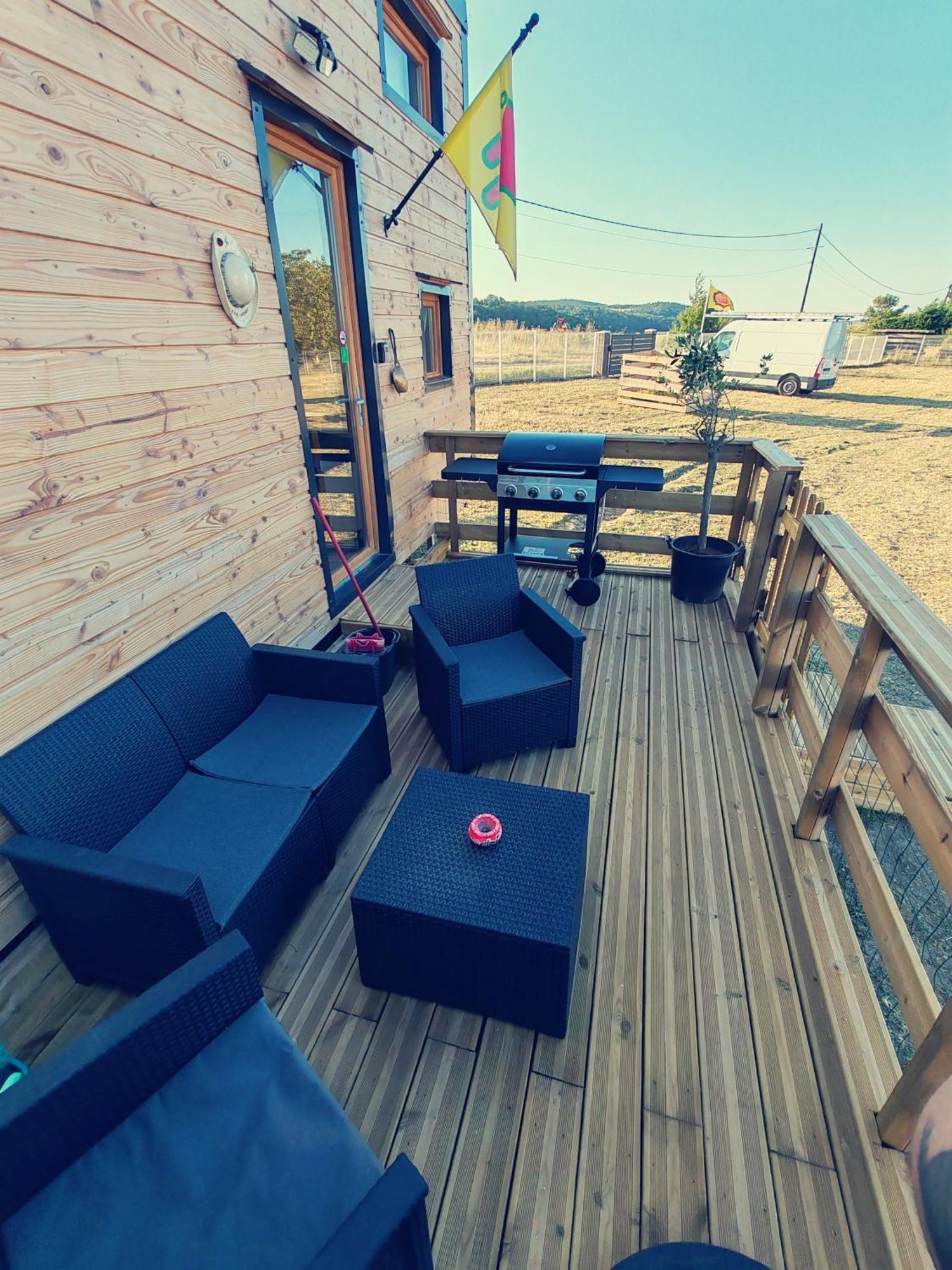 Вилла Tiny House Des Bougnats Teilhede Экстерьер фото